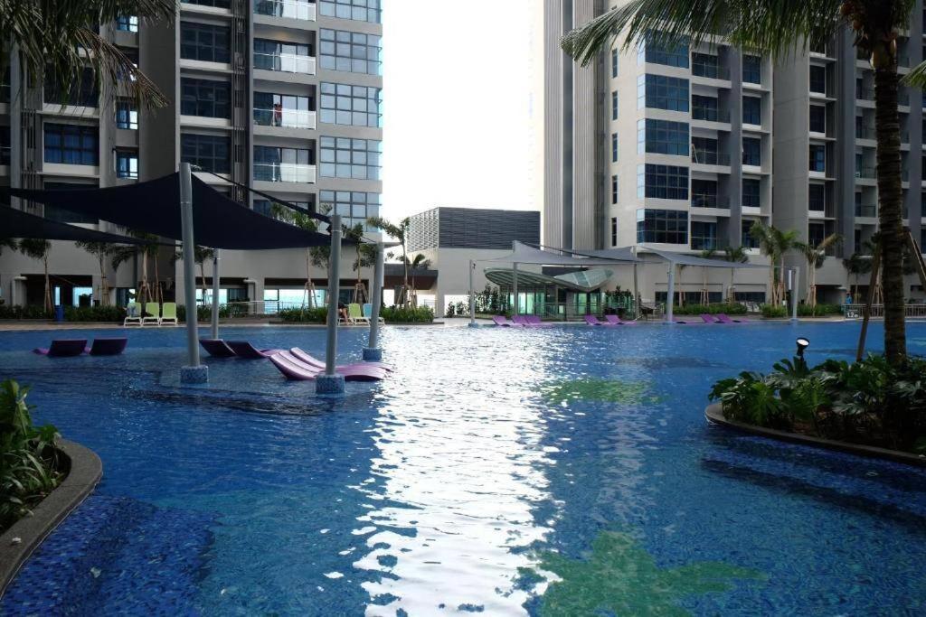 Ferienwohnung Cozy Haven Atlantis With Large Swimming Pool Malacca Exterior foto